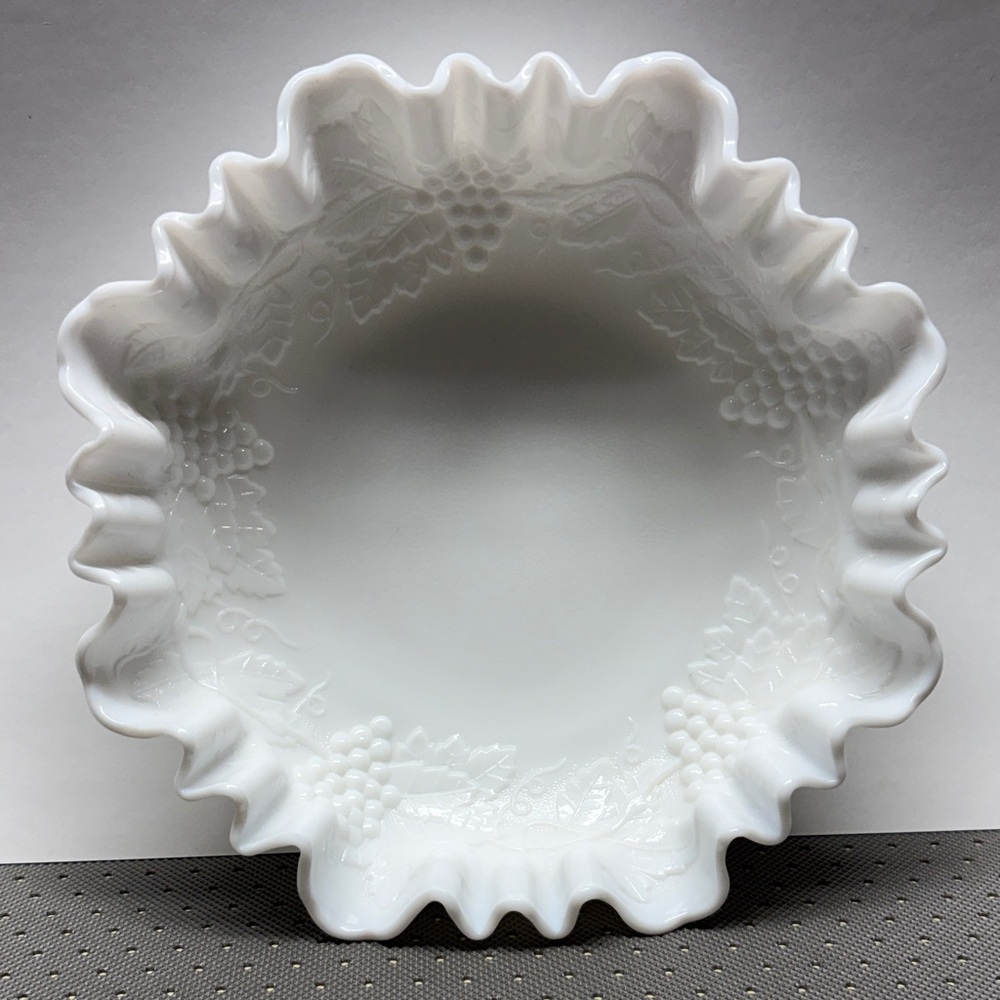 IMPERIAL Glass Milk Glass Grape And Vine Crimped Ruffled Candy Dish Bowl 8 1/2”